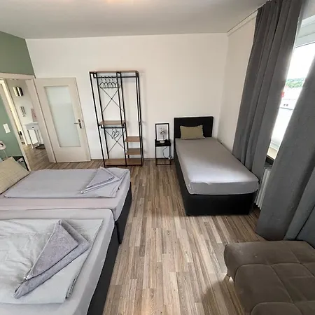 Zeit Raum דירה *